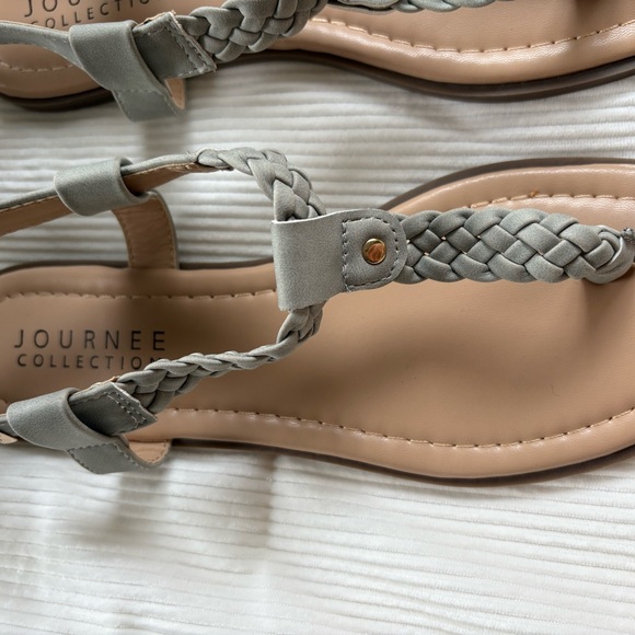 Journee Collection Genevieve Braided Sandals Grey - Women’s size 8.5 (In Box) - Picture 4 of 7
